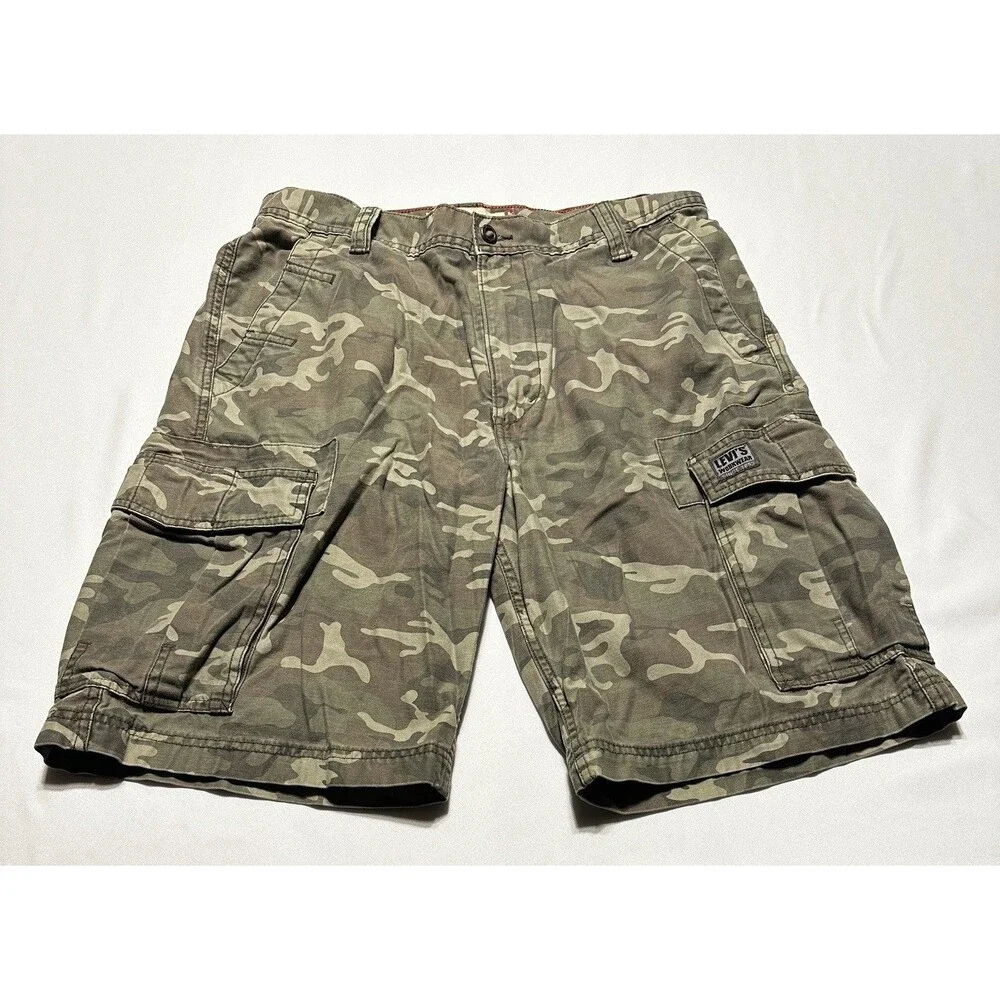 Levis Cargo Shorts Camo Cotton Mens Size 33 Utility Pocket Casual Camouflage